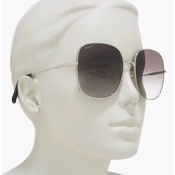 NWT Salvatore Ferragamo SF300S - 041 Oversized Ladies Sunglasses